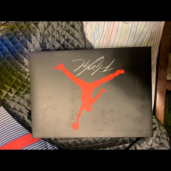 Retro 4 “WNTR”
DS
Size 10
$160-180 - Picture 3 of 8